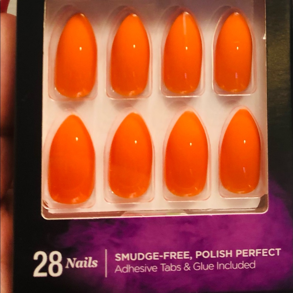 LIMITED EDITION HALLOWEEN NAILS
